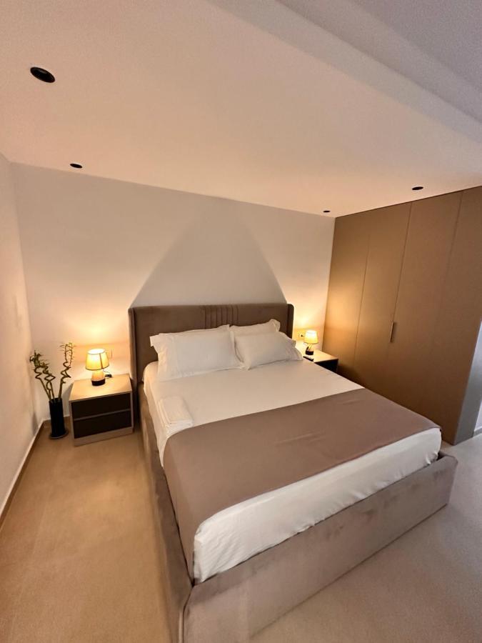 Noon Apartment